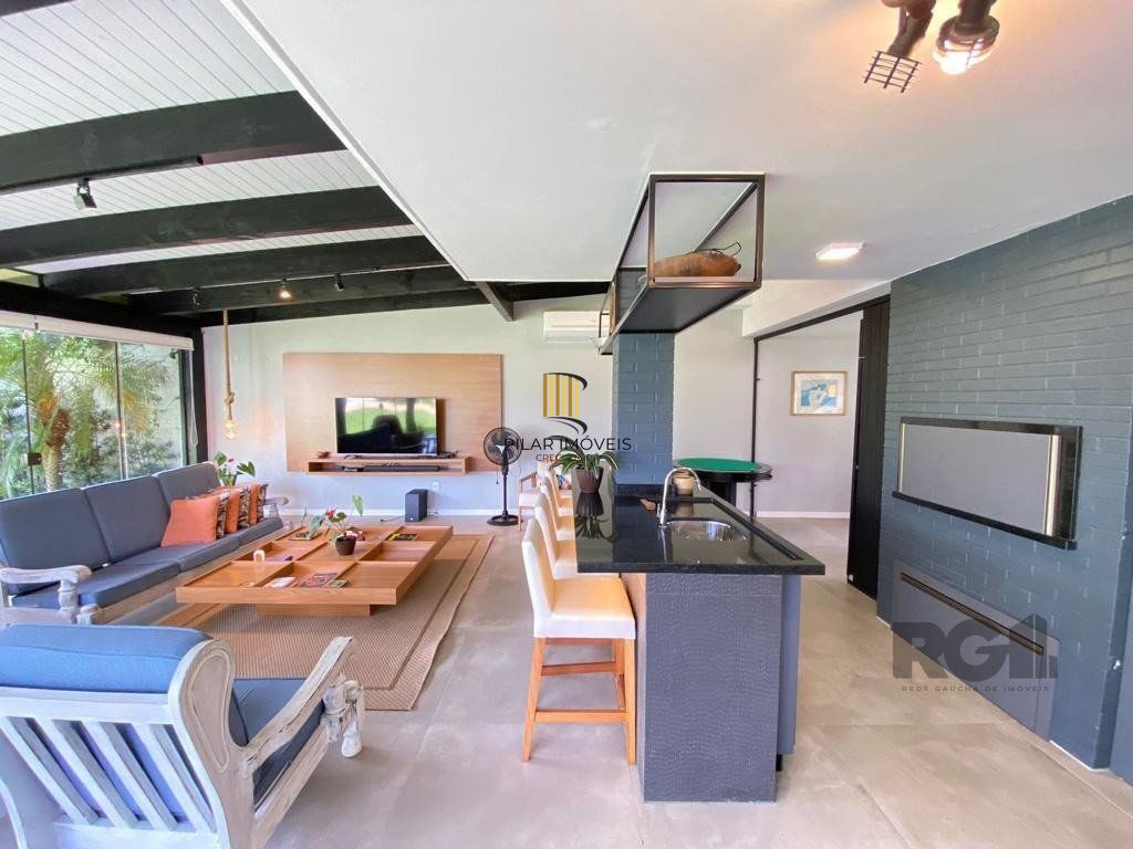 CASA EM ATLANTIDA COM 5 SUÍTES