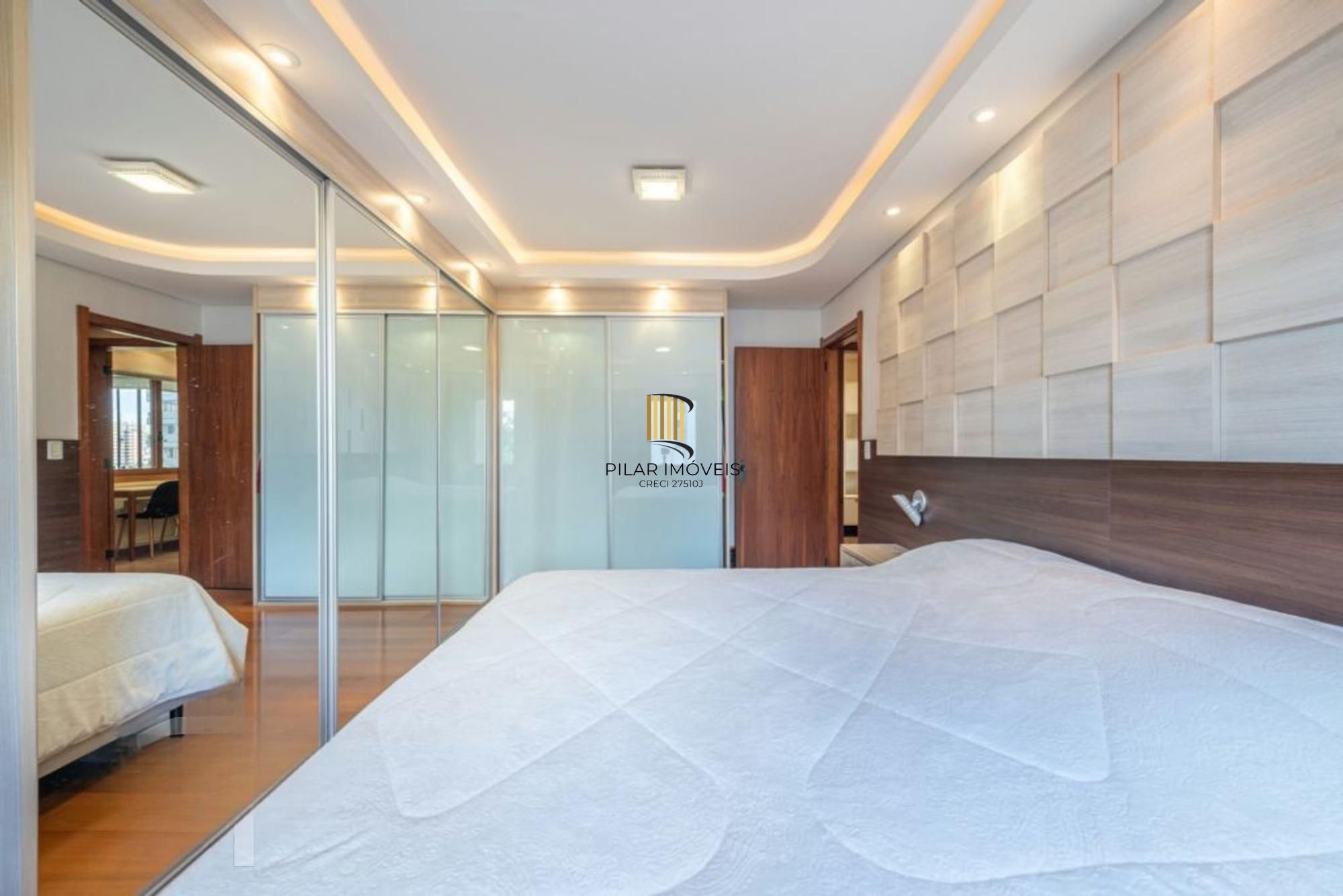 Apartamento à venda em Petrópolis com 153 m², 2 quartos, 1 suíte, 2 vagas