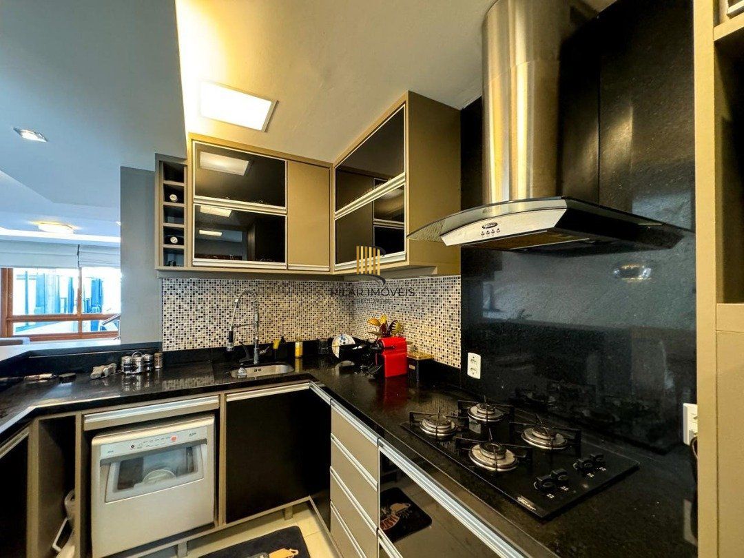 Casa para Venda - 135m², 3 dormitórios, sendo 1 suites, Hípica