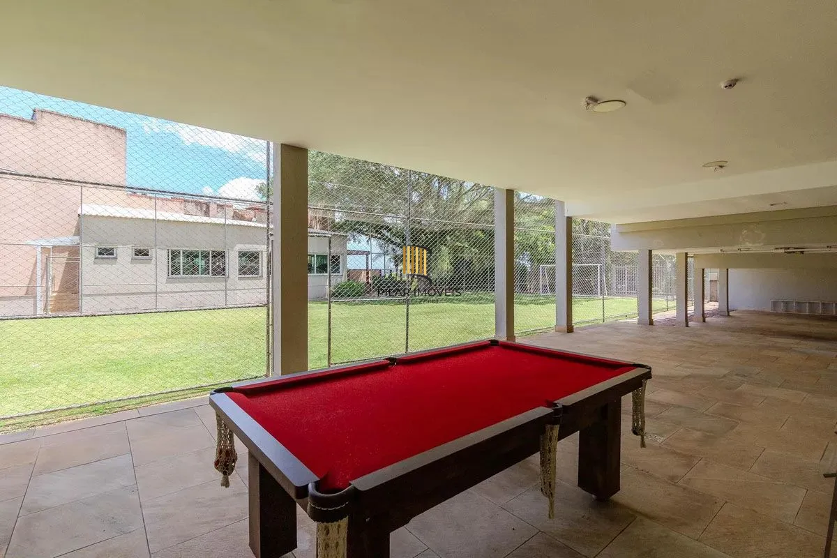 Apartamento com 3 dormitórios, 2 vagas e 231.61m² - Bairro Menino Deus