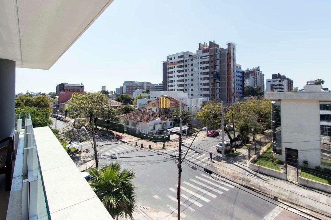 Cobertura para Venda - 230.43m², 3 dormitórios, sendo 3 suites, 2 vagas - Menino Deus