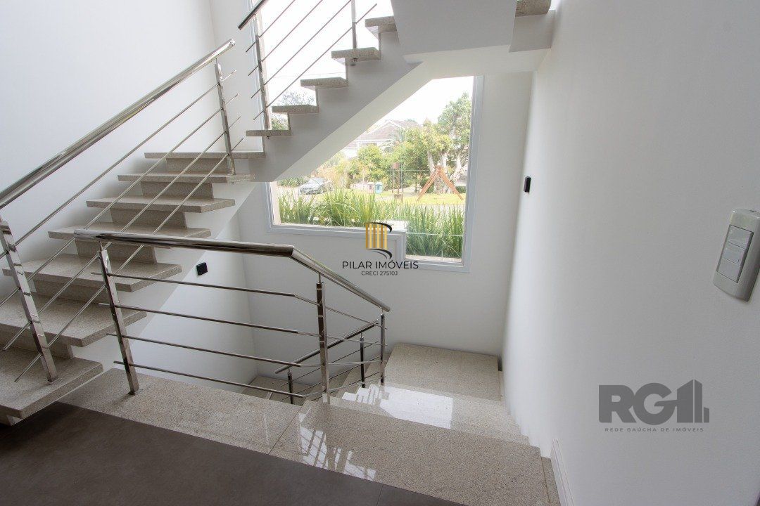Casa mobiliada no Condomínio Las Rocas com 3 suítes,