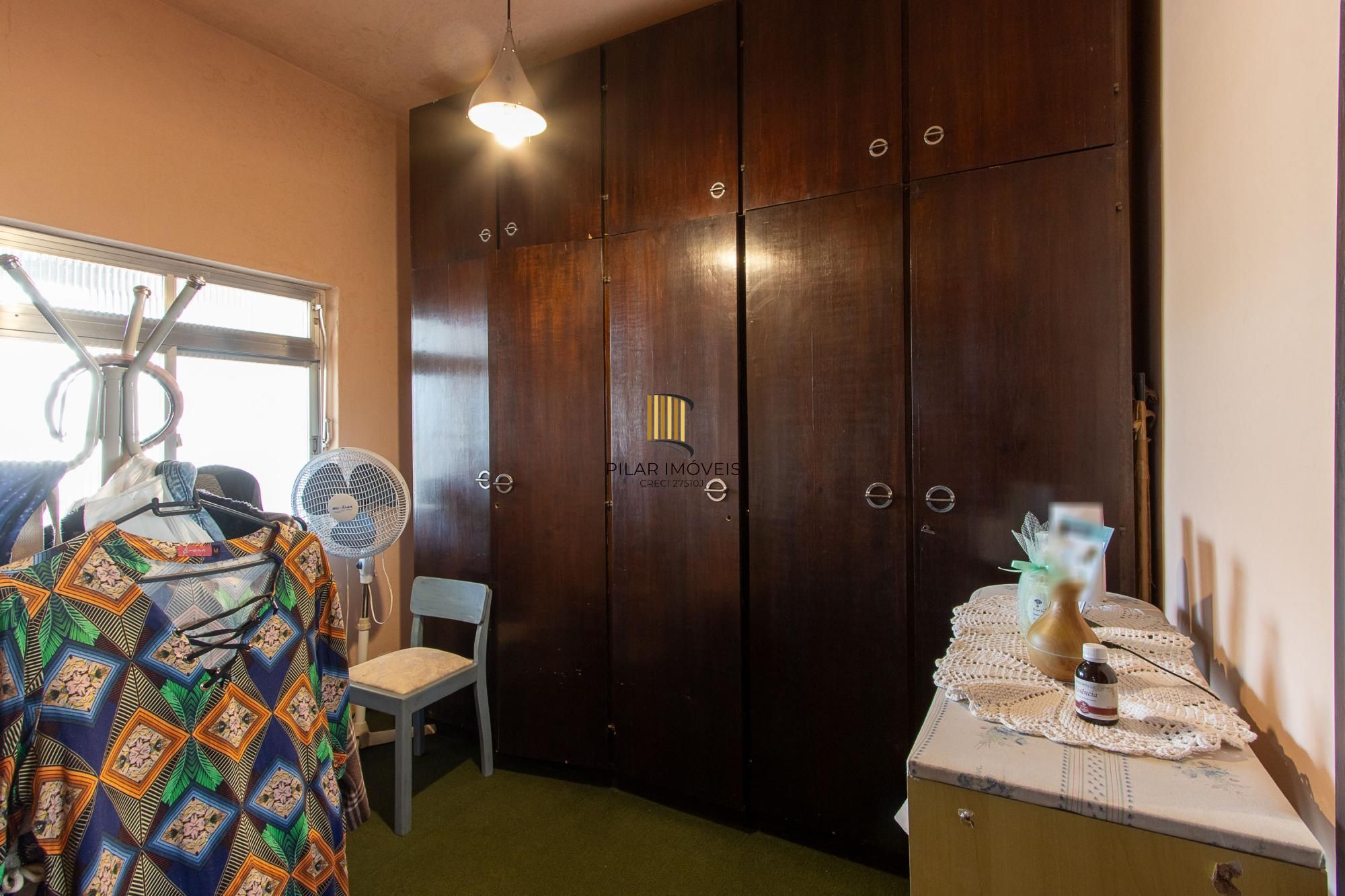 **Casa de 05 dormitórios, 03 suítes, 06 Banheiros, com 315,10m² privativos na Vila Conceição, Porto Alegre, RS**