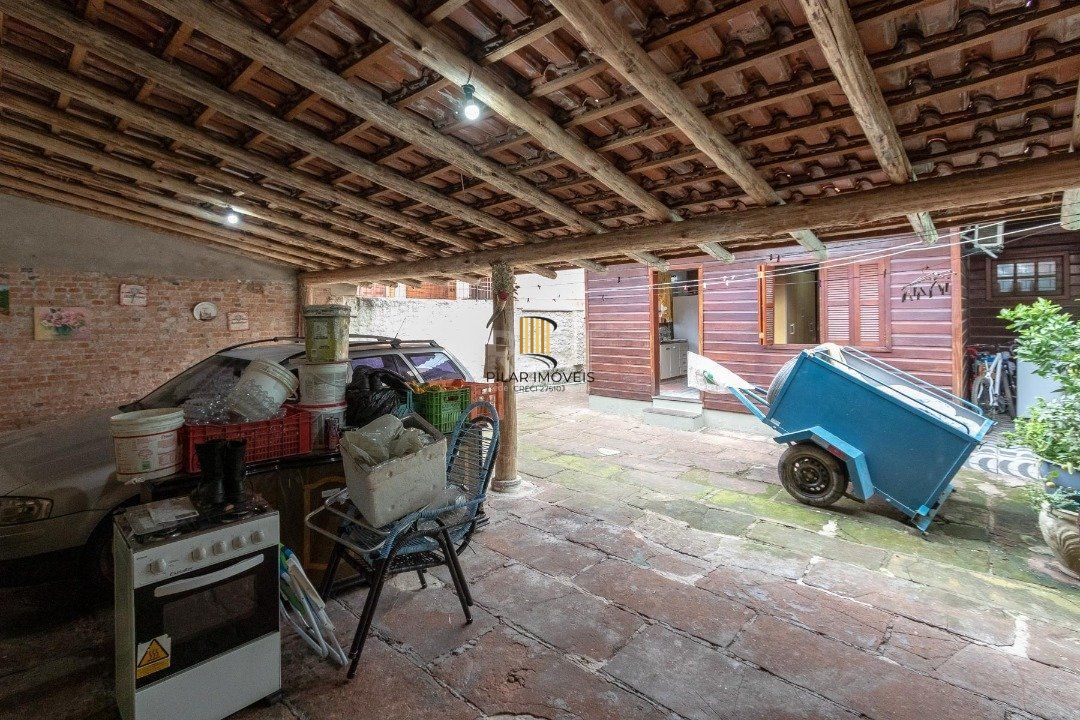 Casa para Venda - 54m², 2 dormitórios, 4 vagas - Cristal