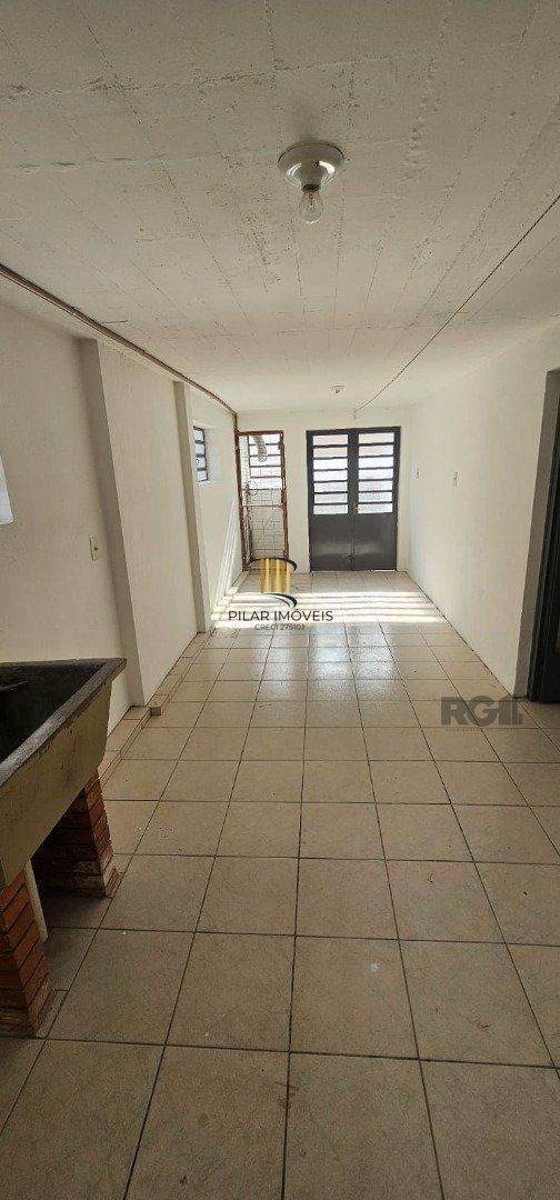 Casa 4 dormitórios no bairro Jardim Sabará