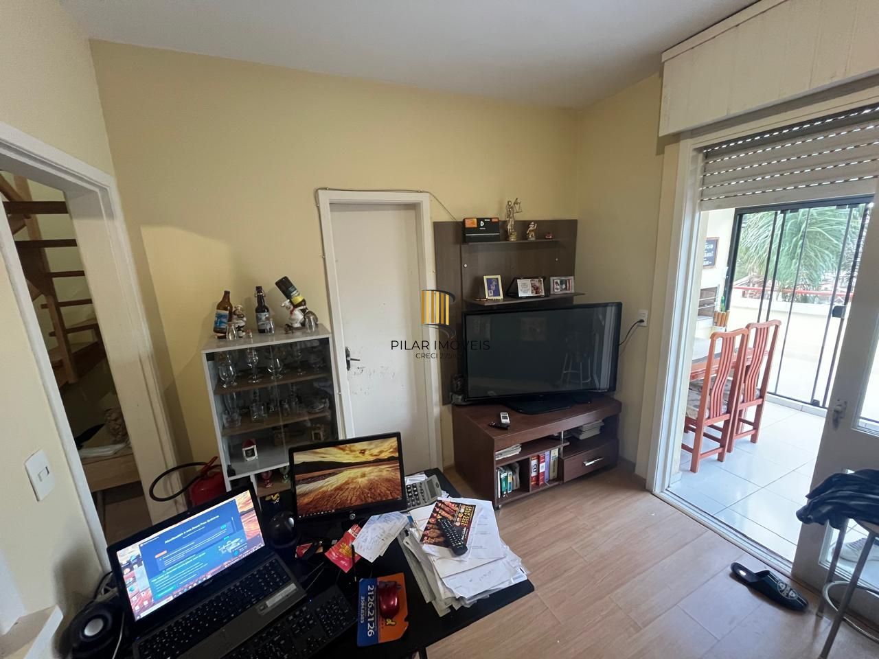 **Cobertura com 2 Quartos e Churrasqueira na Glória, Porto Alegre - Oportunidade Única!**