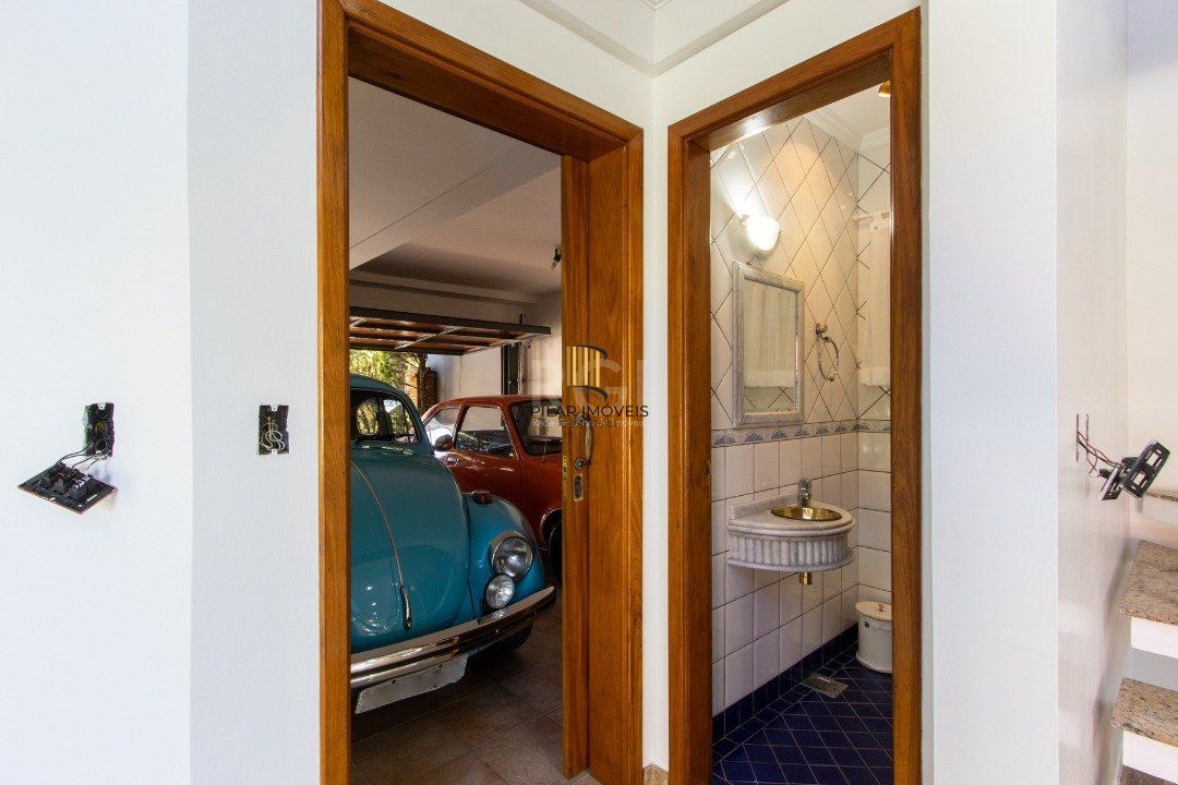 Casa 3 dormitórios no bairro Ipanema