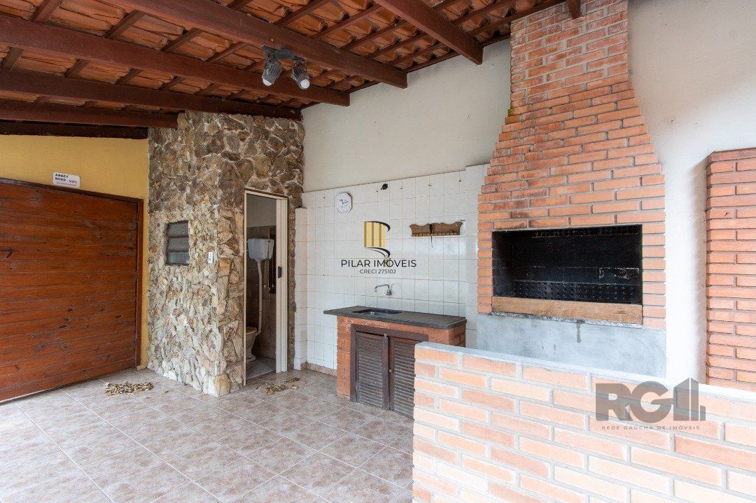 Casa para Venda - 205.5m², 3 dormitórios, sendo 2 suites, 3 vagas - Vila Nova