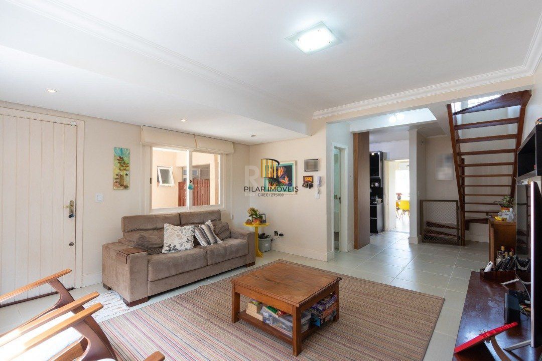 Casa Condominio para Venda - 102.9m², 3 dormitórios, sendo 1 suites, 2 vagas - Camaquã