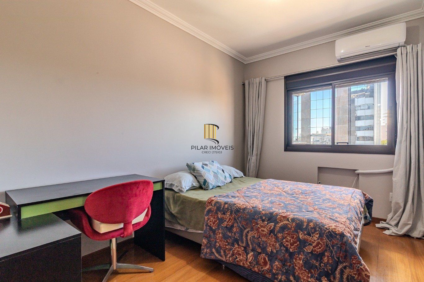 Apartamento com 2 quartos, vaga dupla - Bairro Petrópolis