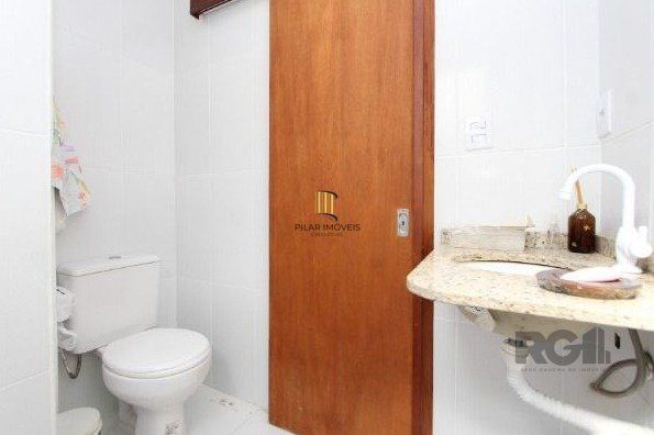 Casa para Venda - 180m², 3 dormitórios, sendo 3 suites, 3 vagas - Hípica