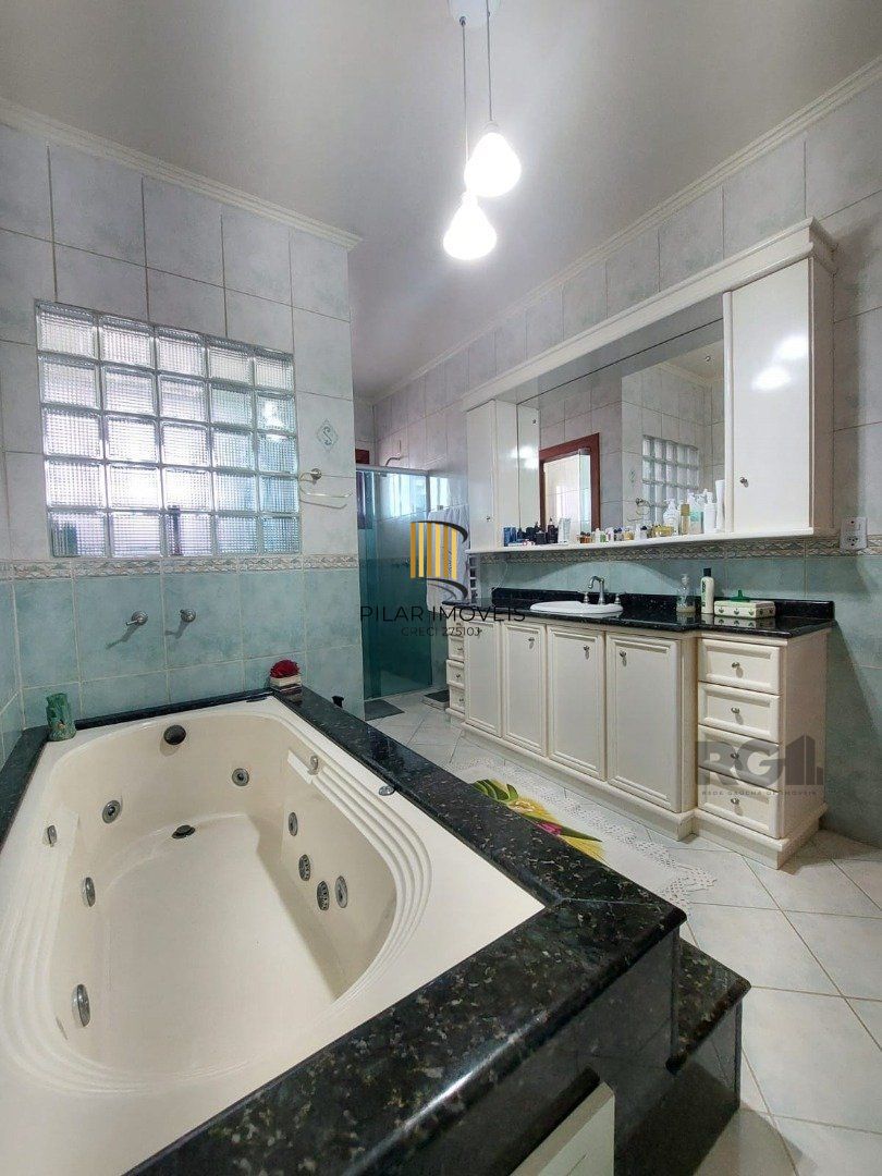 Casa de Condomínio 3 dormitórios no bairro Nonoai