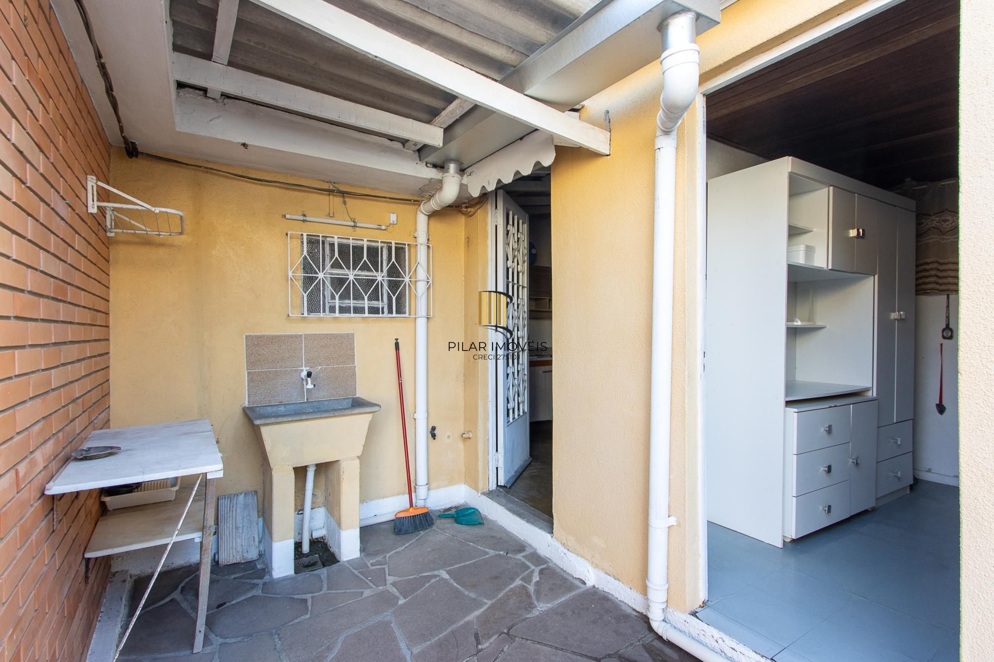 Casa 3 dormitórios no bairro Cavalhada