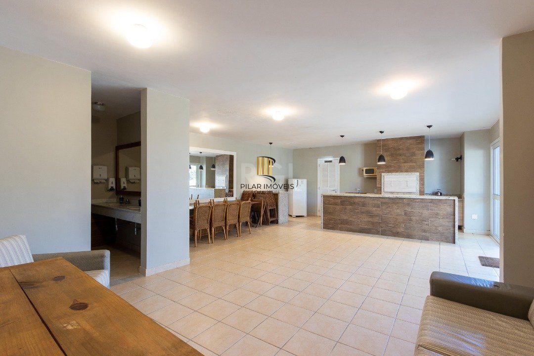Casa Condominio para Venda - 245.29m², 3 dormitórios, sendo 1 suites, 2 vagas - Pedra Redonda