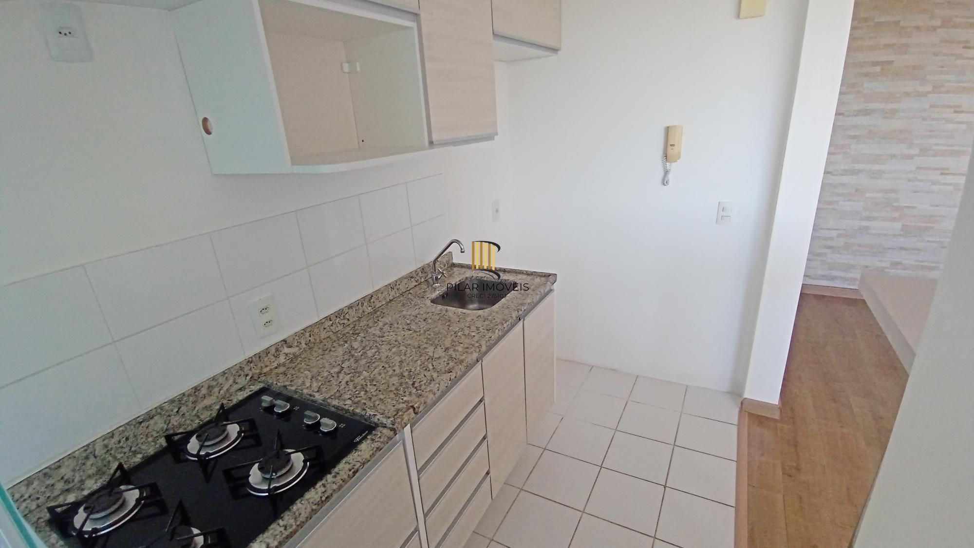 Apartamento com 2 dormitórios no bairro Camaquã