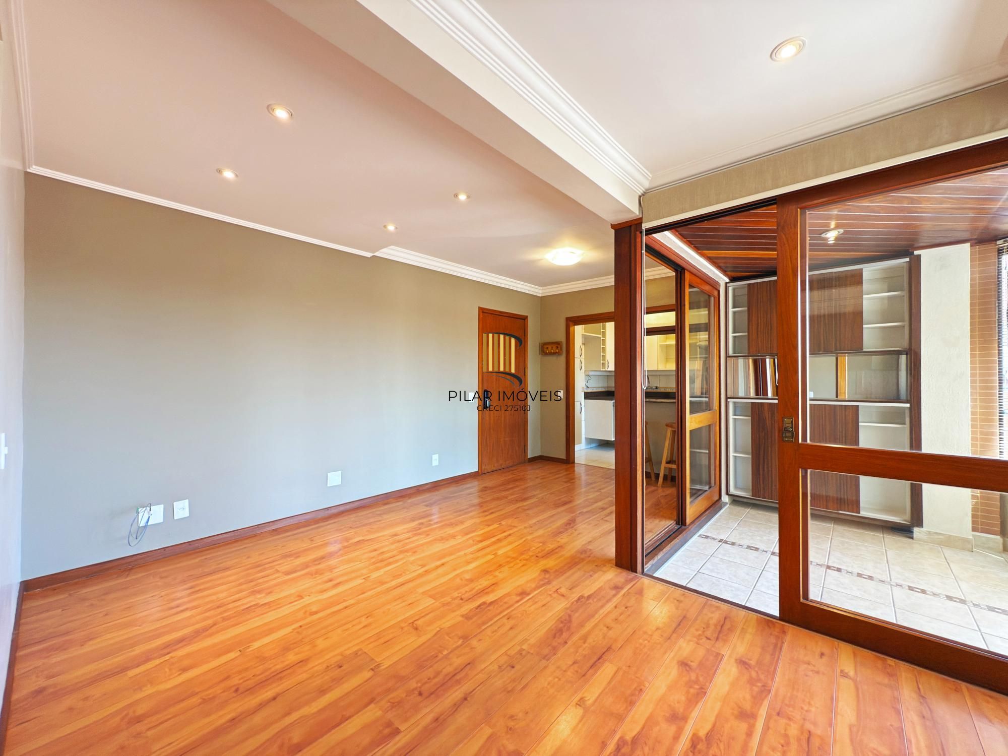 Apartamento desocupado, 2 quartos (1 suite), 2 vagas - Bairro Tristeza