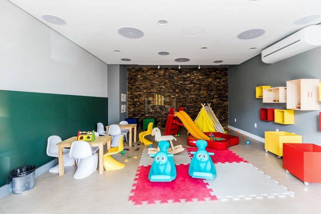 Apartamento 3 dormitórios no bairro Pedra Redonda