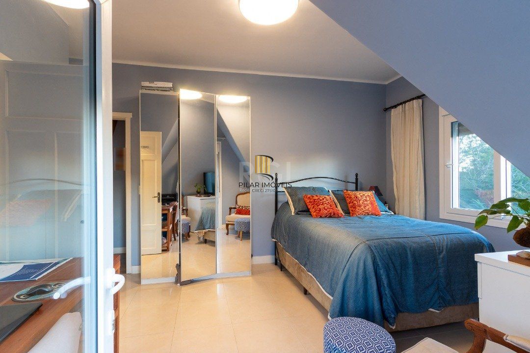 Casa para Venda - 200m², 3 dormitórios, sendo 1 suites, 2 vagas - Vila Assunção