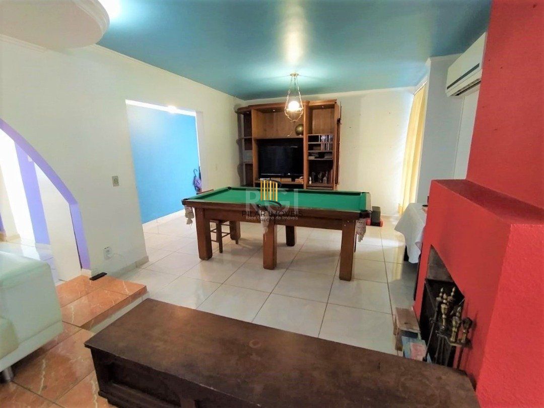 Casa para Venda - 150m², 4 dormitórios, sendo 3 suites, 2 vagas - Jardim Verde