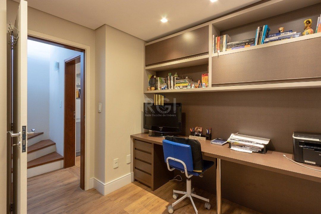 Casa Condominio para Venda - 210.69m², 3 dormitórios, sendo 2 suites, 4 vagas - Jardim Isabel