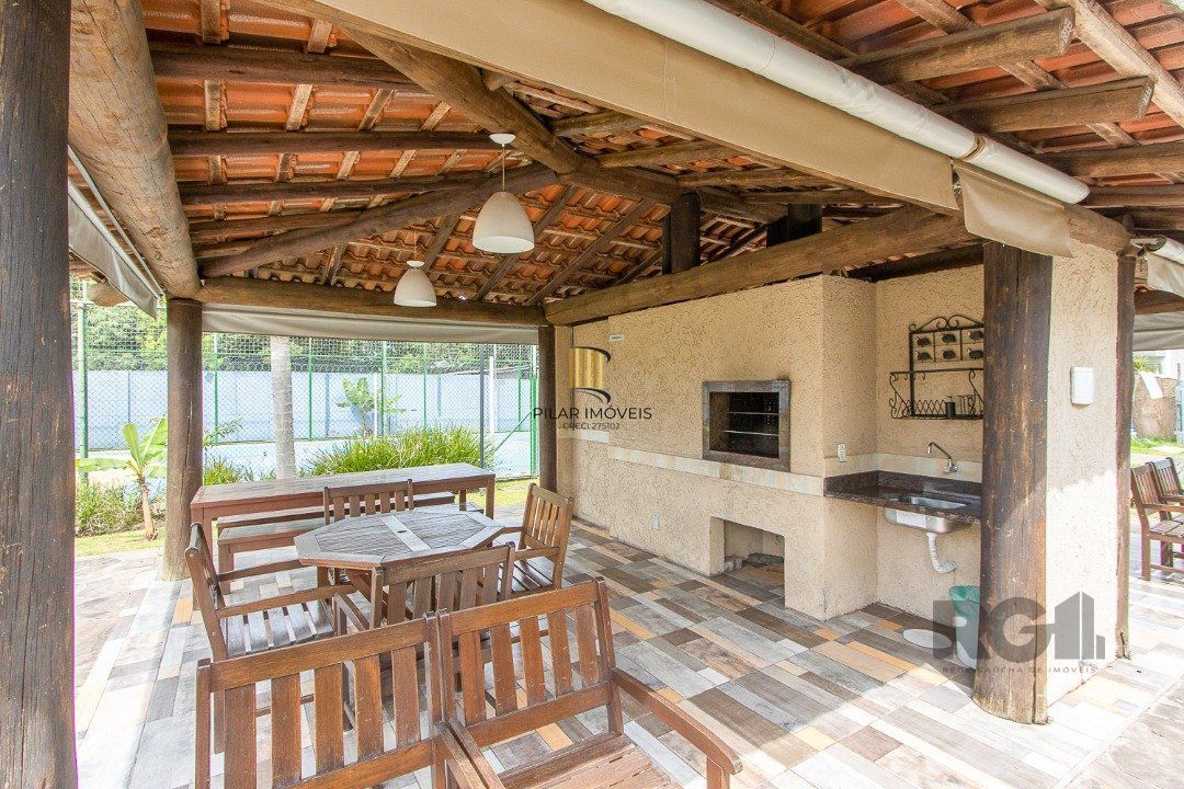 Excelente casa de condomínio na Vila Amalfi.