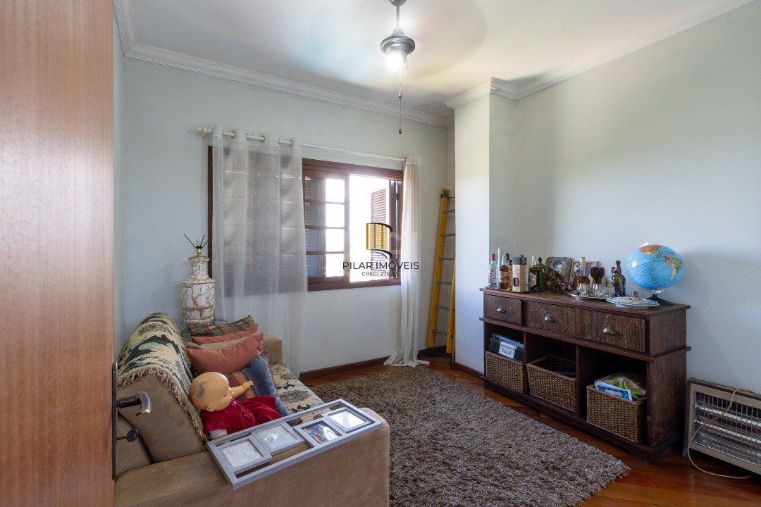 Casa de Condomínio 4 dormitórios no bairro Nonoai