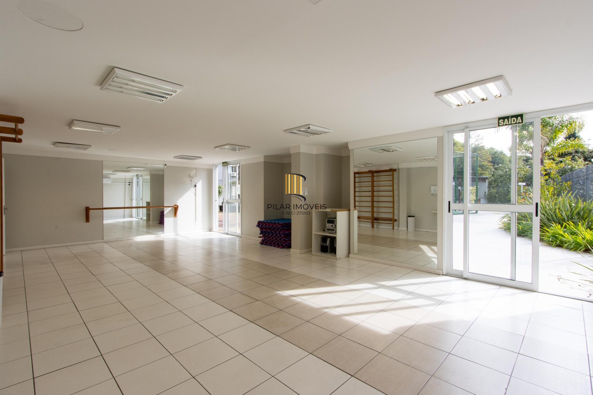 Apartamento no Bairro Cristal de 3 dormitórios,1 Suíte, Semi mobiliado com 1 vaga escriturada