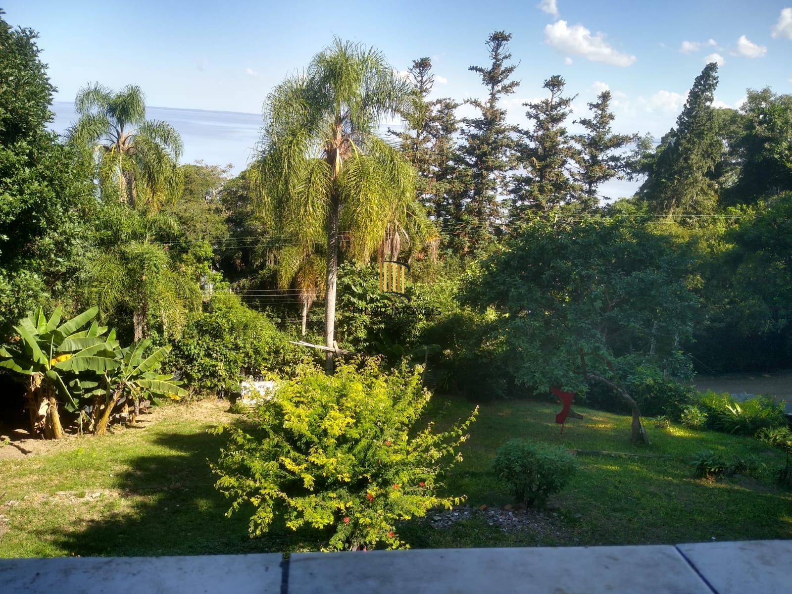 Sítio para Venda - 240m², 3 dormitórios, sendo 2 suites, 6 vagas - Ponta Grossa