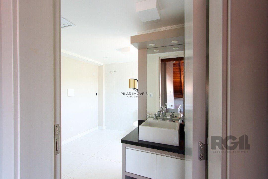 Casa Condominio para Venda - 233m², 3 dormitórios, sendo 1 suites, 2 vagas - Vila Assunção