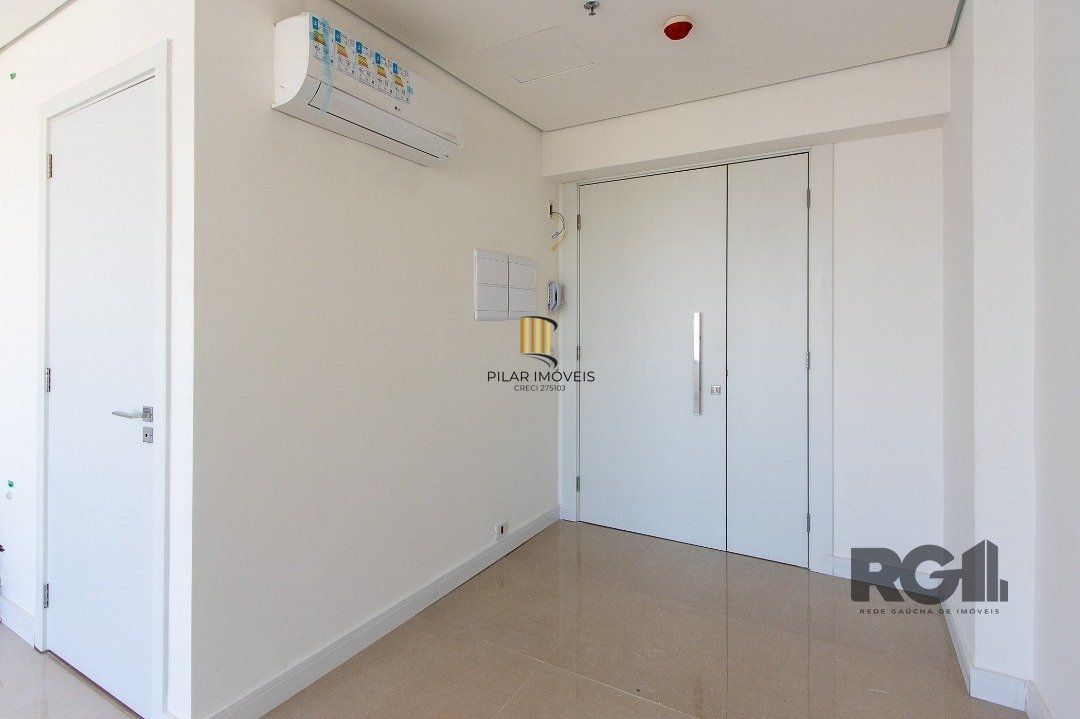 Sala comercial no Shopping Pontal | 28,69m2 Privativos | 20º andar