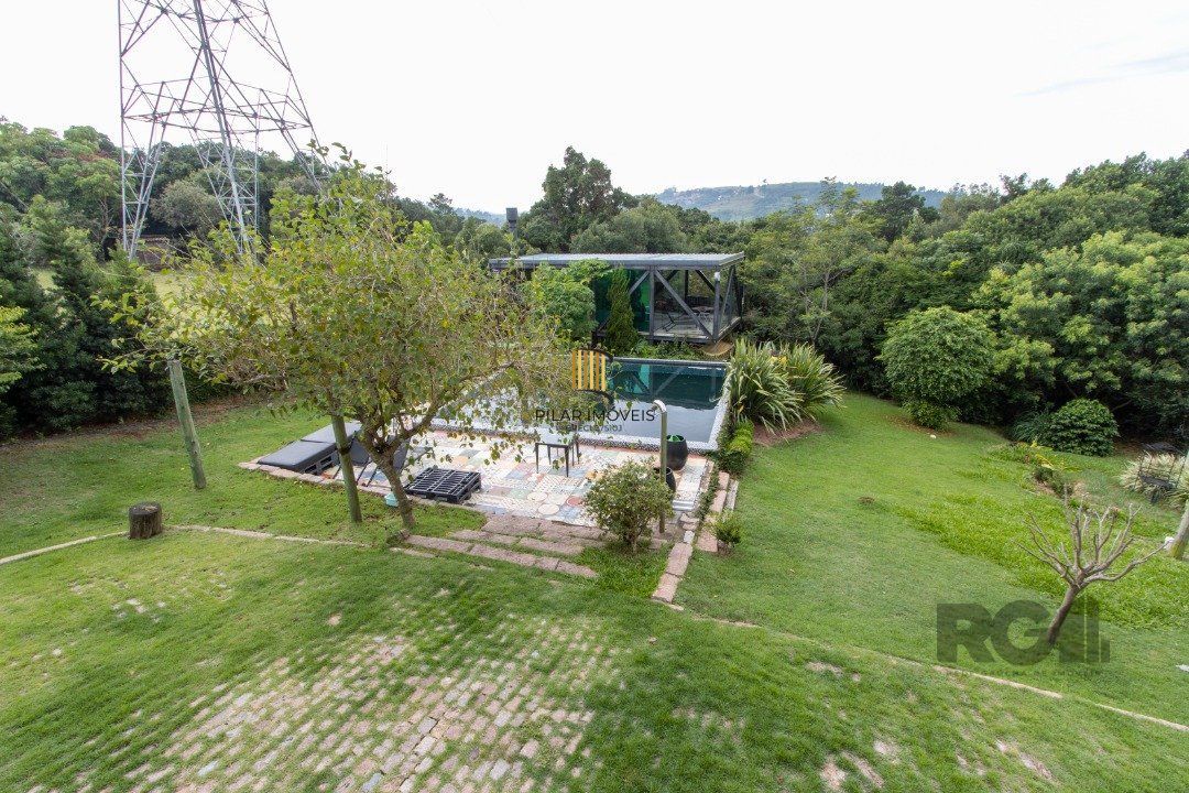 Casa de Condomínio 4 dormitórios no bairro Vila Nova