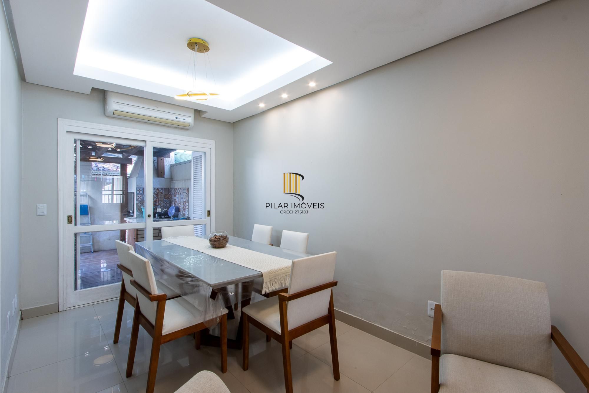 Casa de Condomínio 3 dormitórios no bairro Hípica