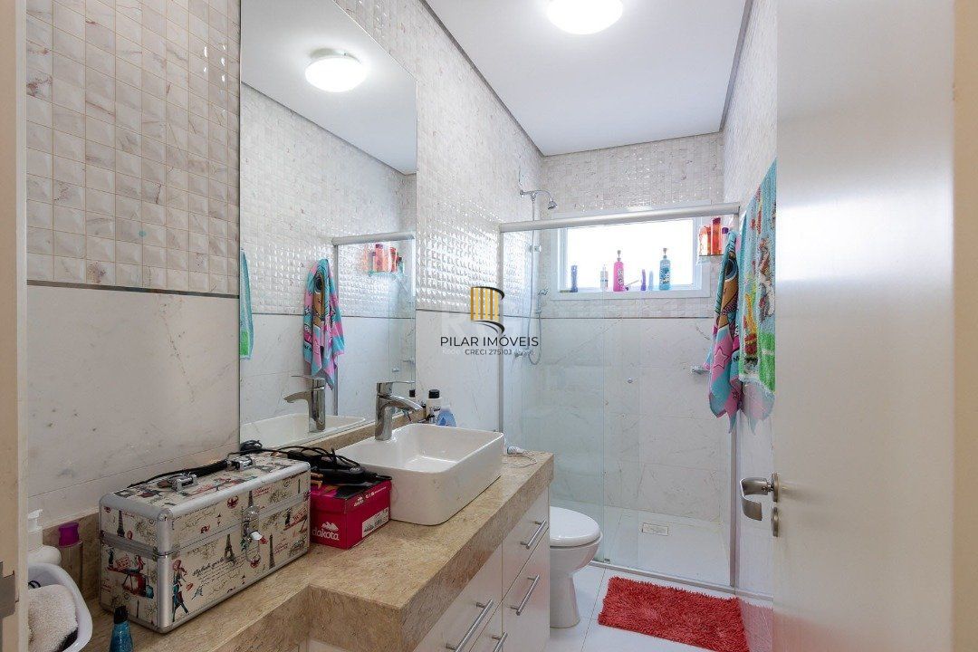 Casa Condominio para Venda - 203.02m², 3 dormitórios, sendo 3 suites, 4 vagas - Hípica