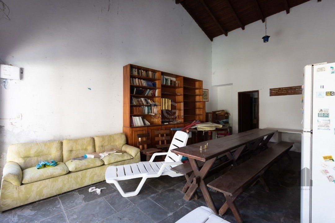 Casa 4 dormitórios no bairro Cristal