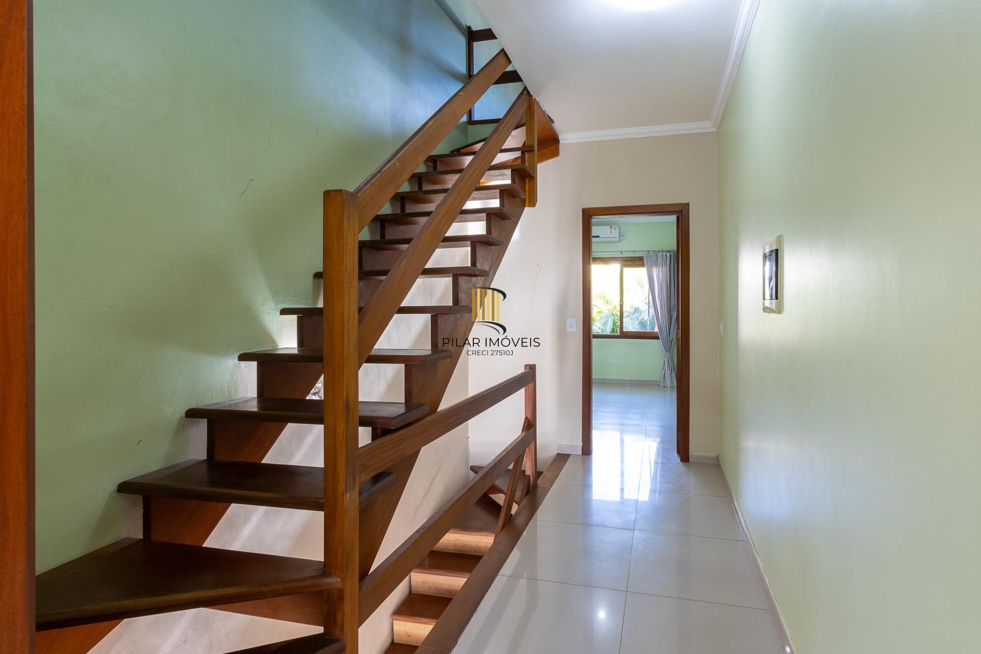 Casa para Venda - 135.78m², 3 dormitórios, sendo 3 suites, 1 vaga - Guarujá