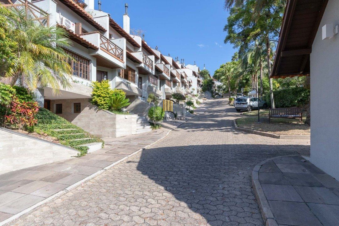 Casa Condominio para Venda - 175m², 3 dormitórios, sendo 1 suites, 4 vagas - Tristeza