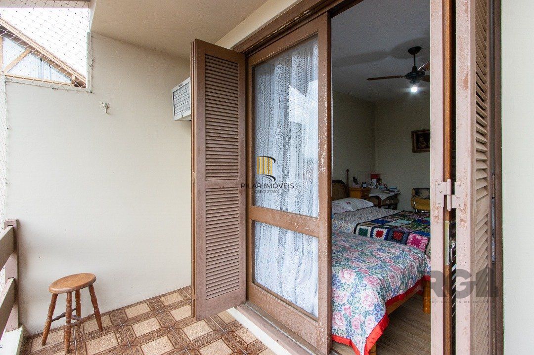 Casa 3 dormitórios no bairro Ipanema