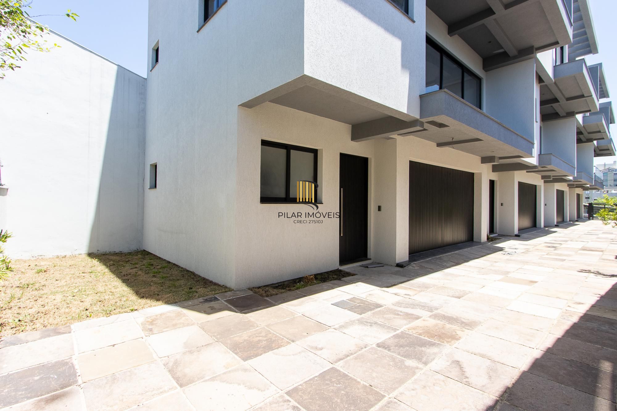 Casa em condomínio com conforto e exclusividade no bairro Tristeza