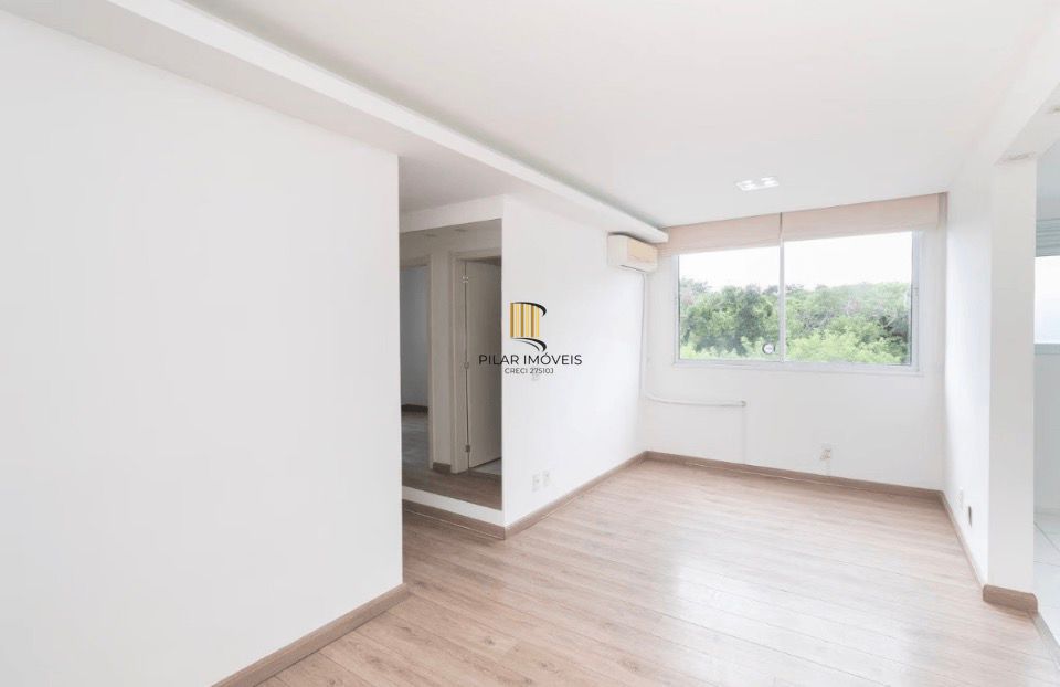 Apartamento de 3 dormitórios, 1 suíte e 1 vaga escriturada no bairro Ipanema.