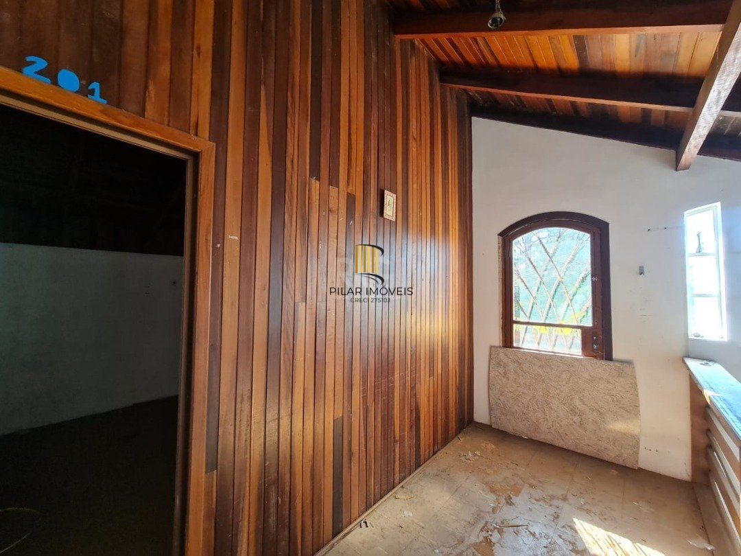Casa para Venda - 220m², 3 dormitórios, Nonoai