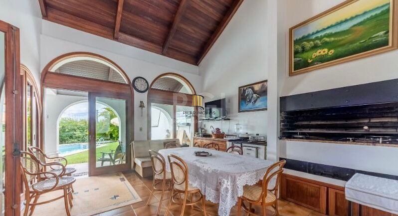 Casa para Venda - 456m², 3 dormitórios, sendo 2 suites, 2 vagas - Vila Assunção