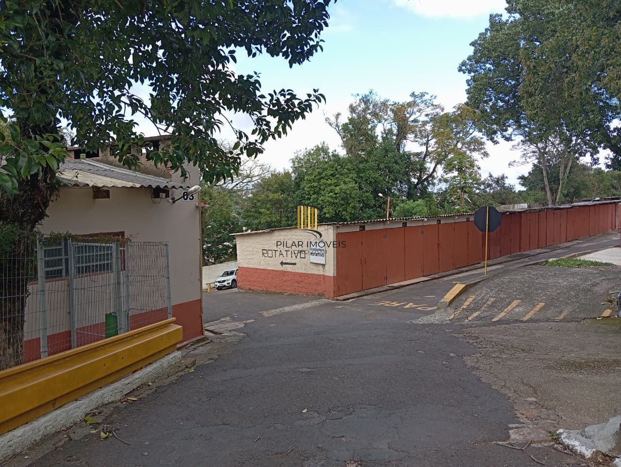 Apartamento 1 dormitório, á venda no bairro Santa Tereza em Porto Alegre.