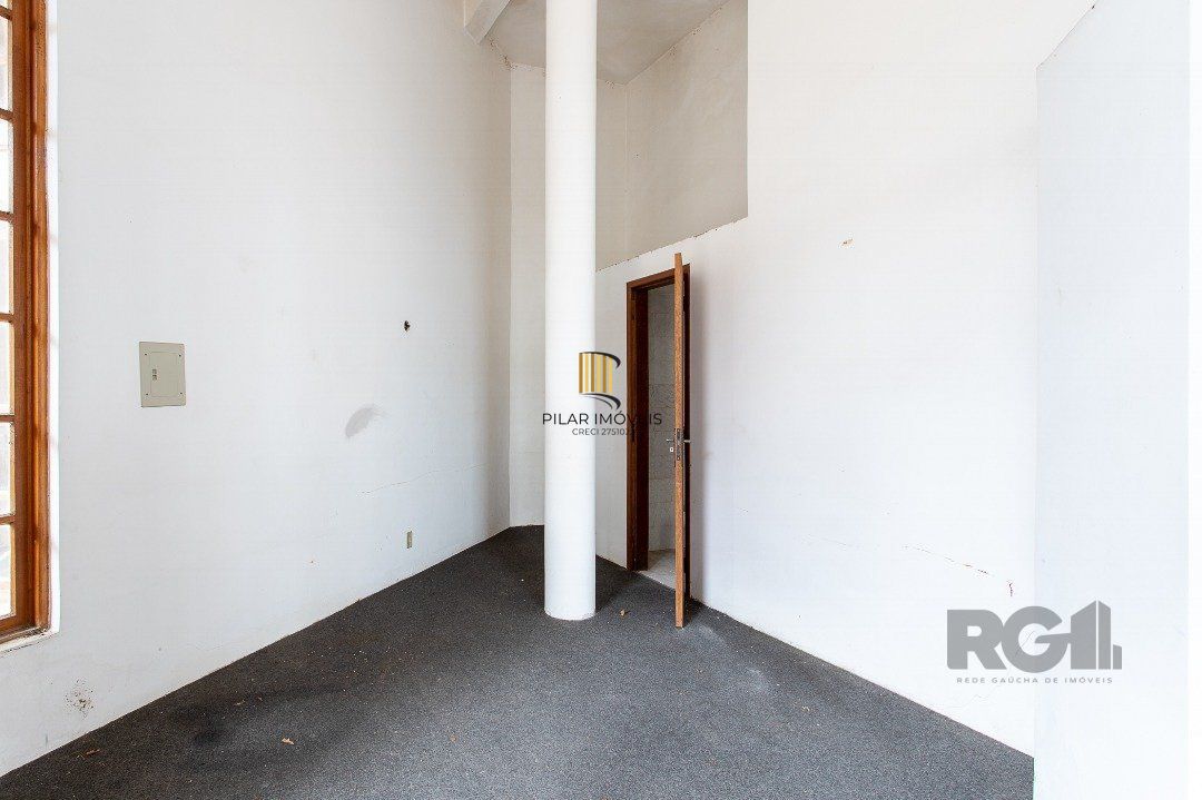 Prédio Comercial no bairro Pedra Redonda