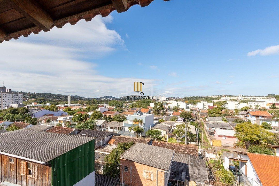 Casa para Venda - 300m², 5 dormitórios, 2 vagas - Cavalhada