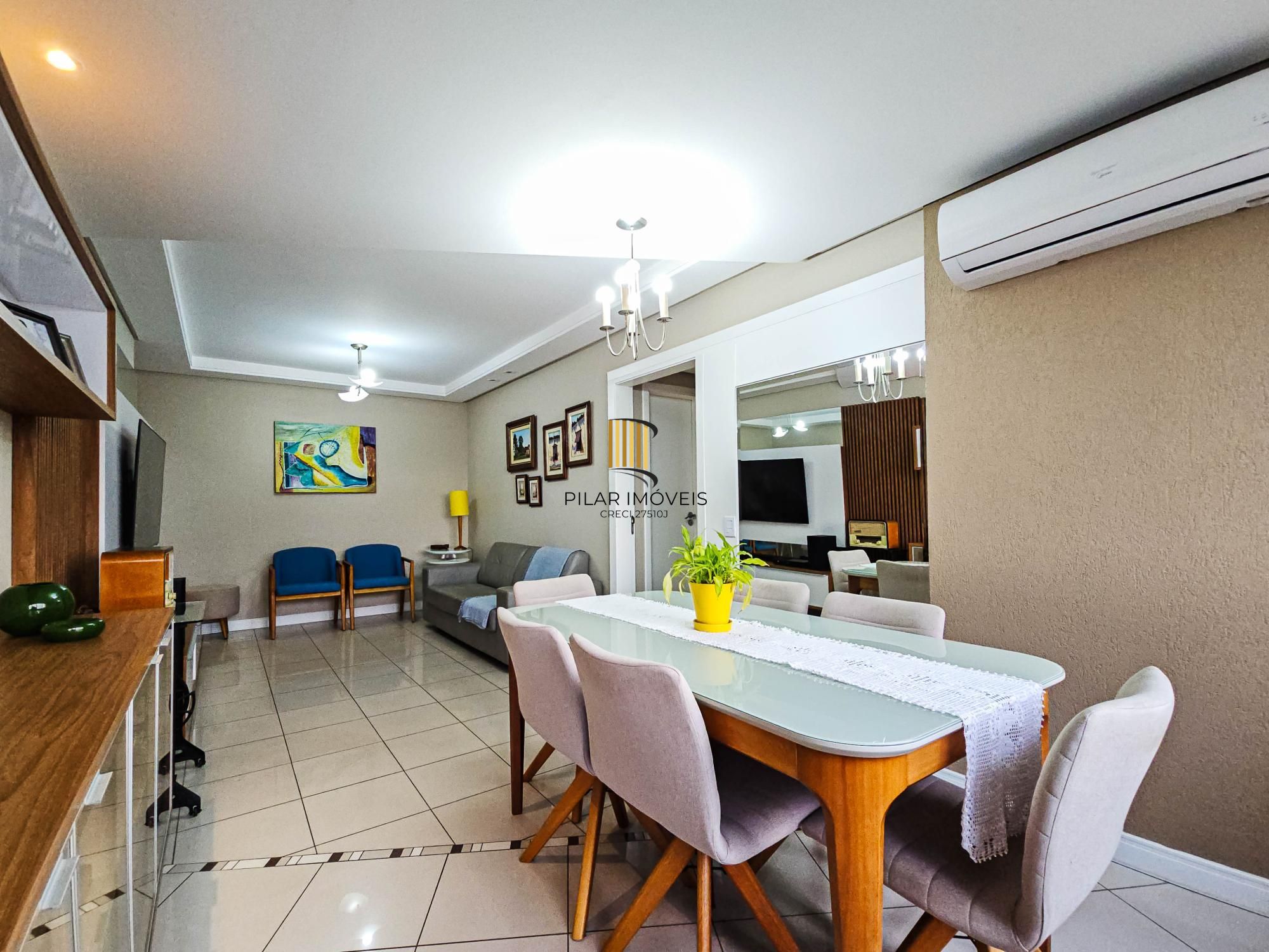 Apartamento 3 dormitórios no bairro Vila Ipiranga