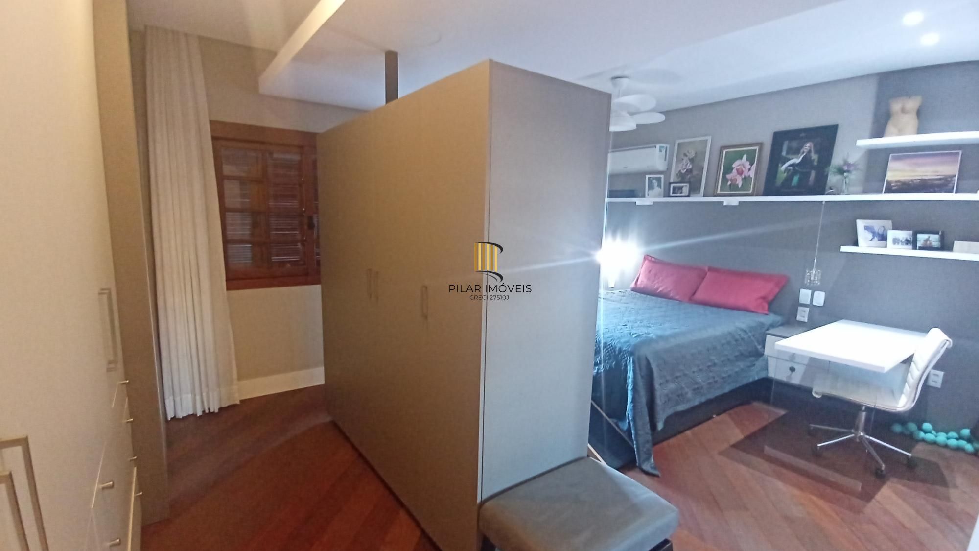 Casa de Condomínio com 3 Suítes, no bairro Tristeza