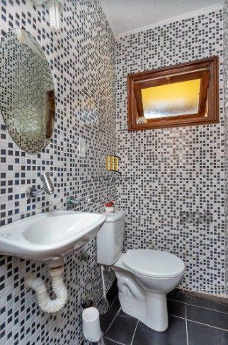 Casa no Bairro Vila Assunção com 4 dormitórios sendo 1 suíte e vista para o Guaíba