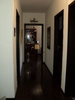 Casa para Venda - 331m², 3 dormitórios, sendo 1 suites, Santa Tereza