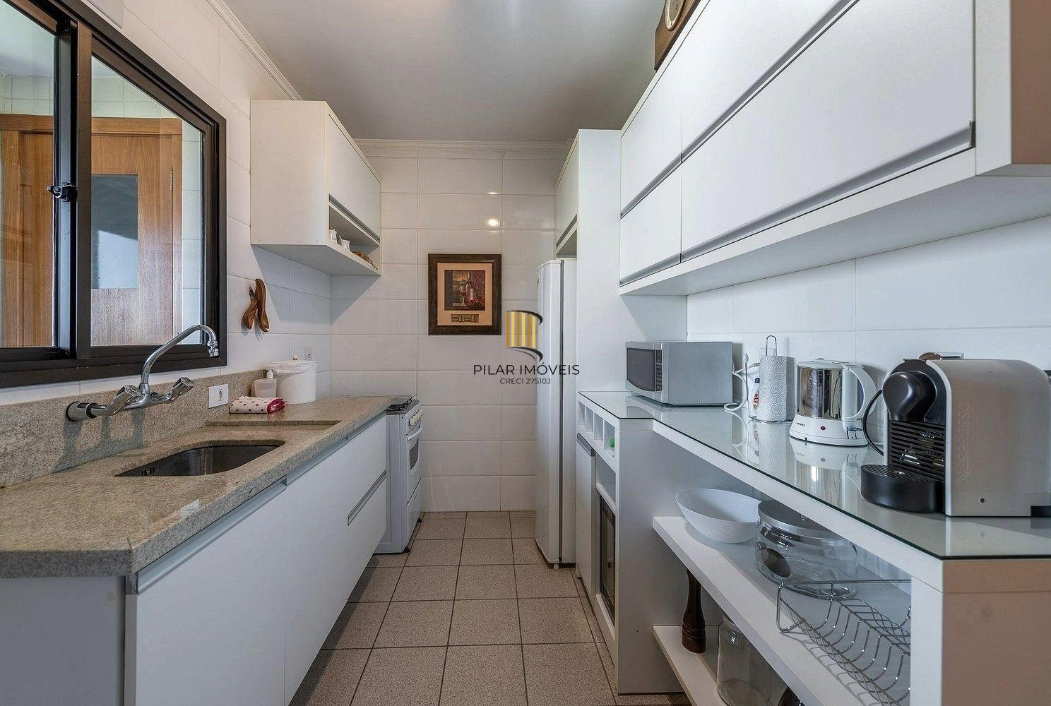 Apartamento de 2 dormitórios sendo 1 suíte e 1 vaga