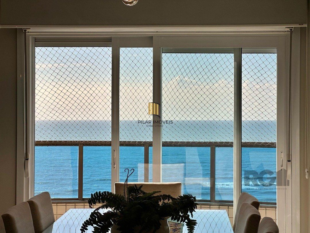 COBERTURA DUPLEX DECORADA FRENTE LESTE VISTA MAR 